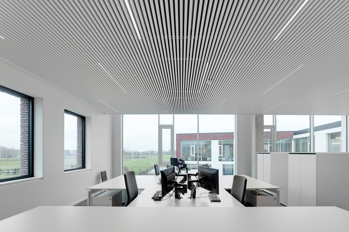 Flexibler Einsatz durch konfektionierte Rollenware. Foto: Multiline Licht nv.